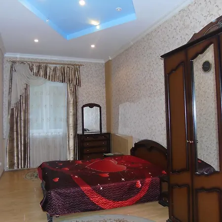 Na Nezavisimosti Apartament *